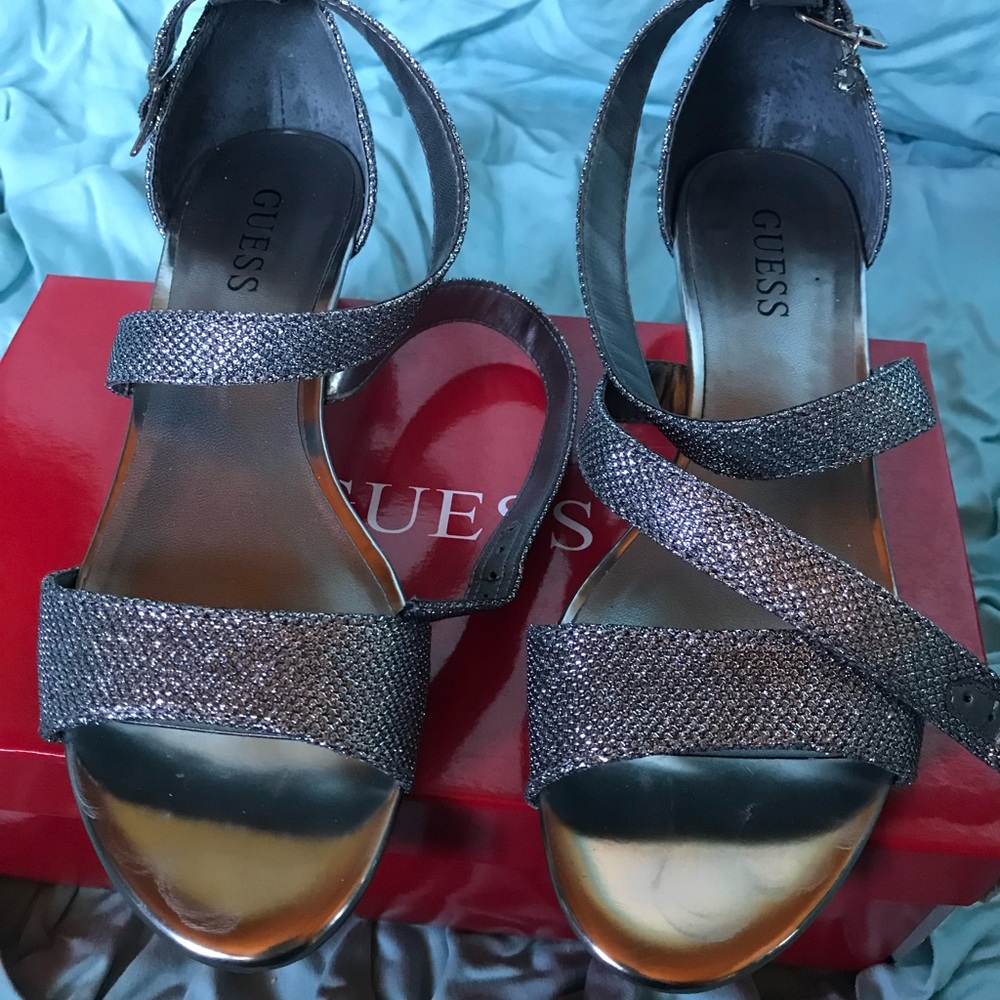 GUESS silver wedges